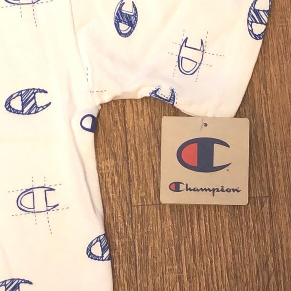 Champion White, Blue, and Red Short Sleeve Cropped Shirt Size XS - Picture 6 of 7